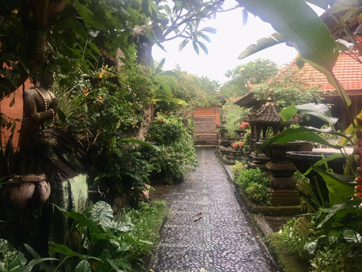 Puri Mandala Kaleran Hotel Ubud  Exterior photo